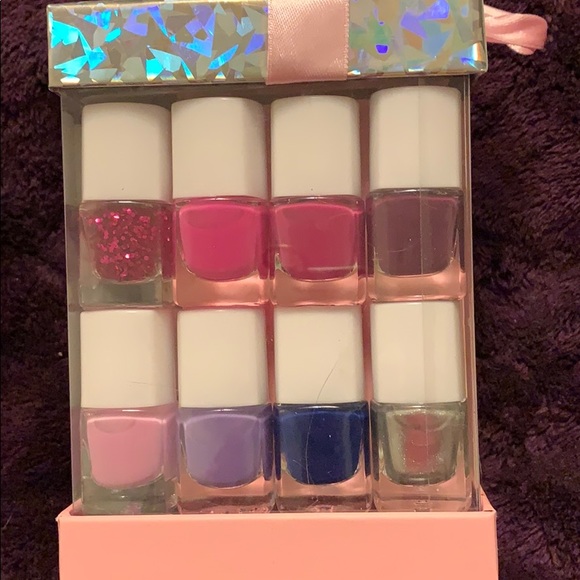 NWT~ EVERY COLOR OF THE 🌈! - Picture 2 of 4